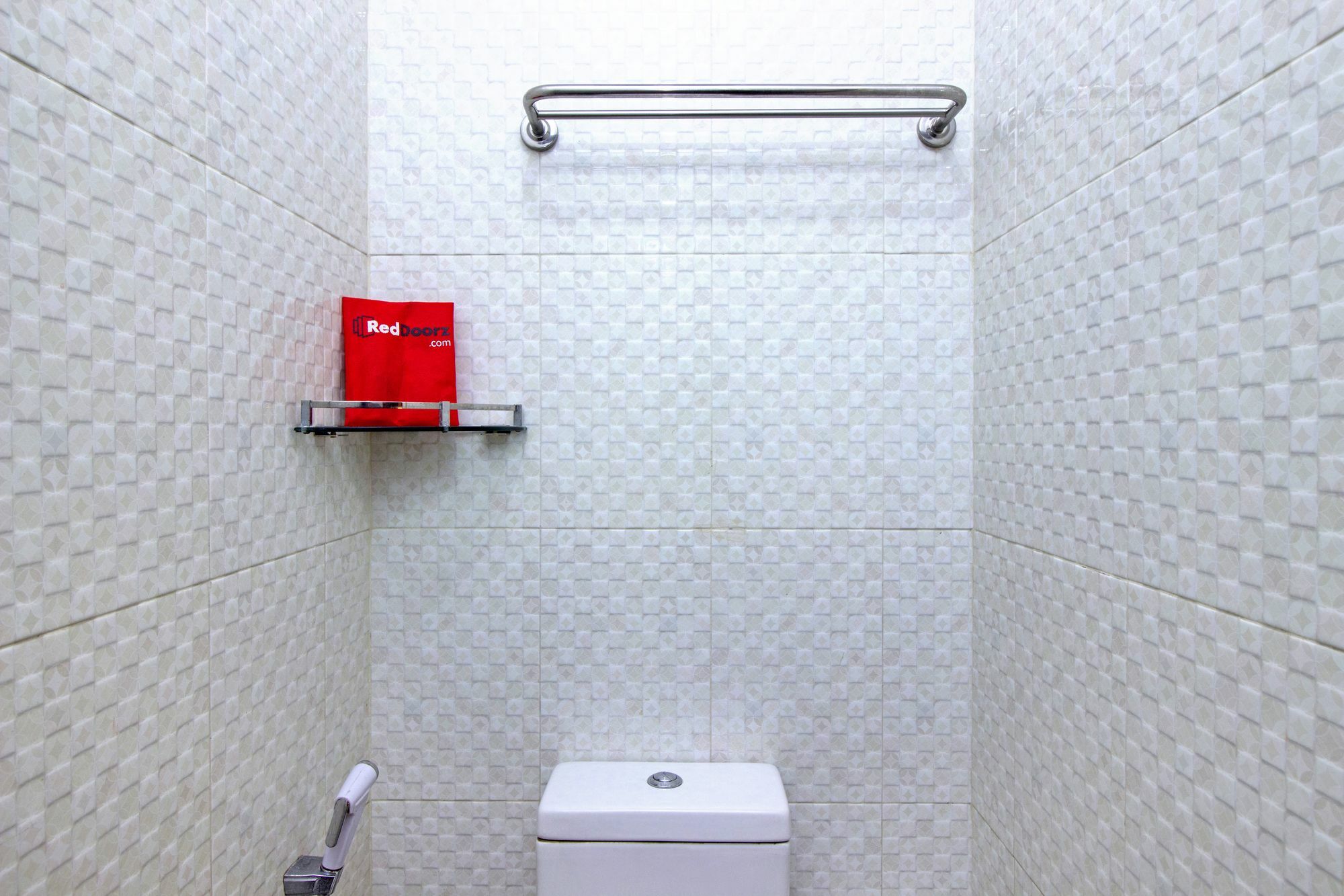 Wisma tamu Reddoorz Syariah Near Btc Fashion Mall Bandung